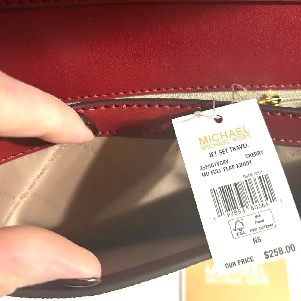 NWT Michael Kors Jet Set Medium Signature Logo‎ Crossbody Bag